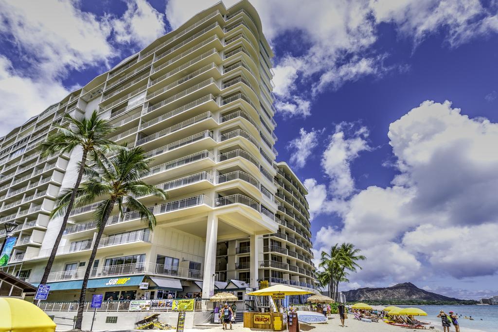 Waikiki Shore 515 Beachfront & Upgrade Apartment โฮโนลูลู ภายนอก รูปภาพ